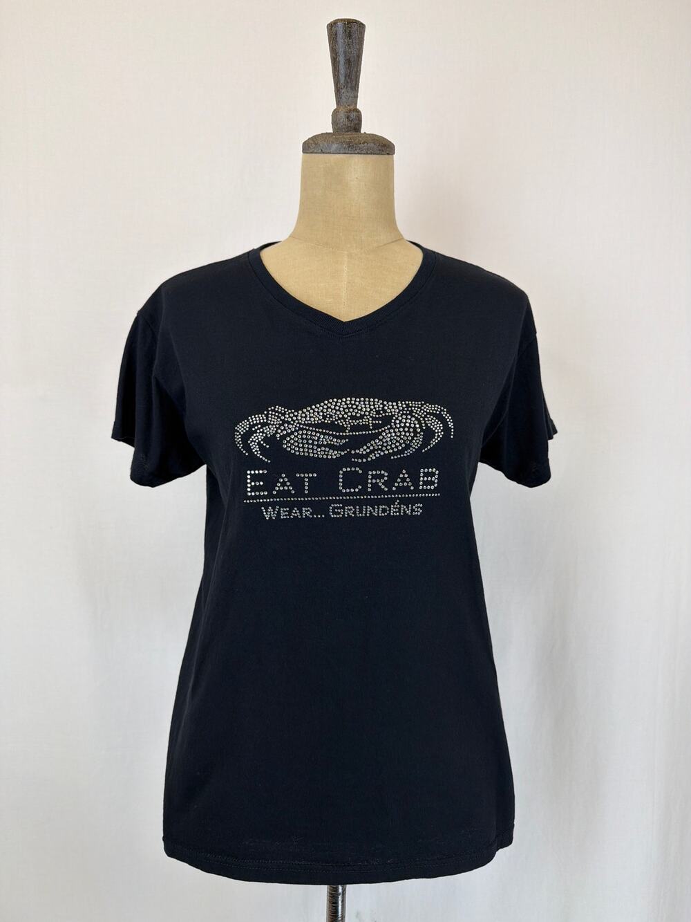 Vintage Y2K Wizardsy Work Eat Crab  Rhinestone Graphic Tee Medium #0620